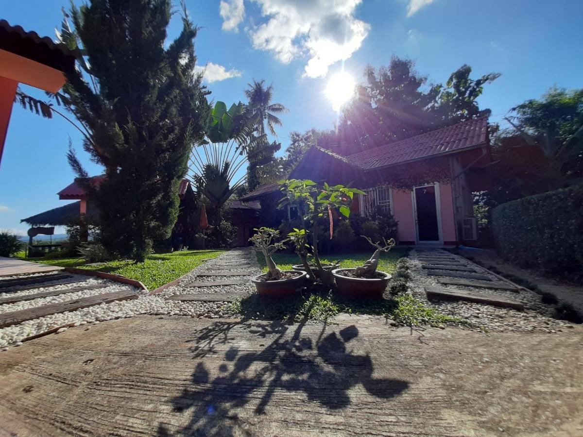 Khuang Na Farmview Bed & Breakfast Mae Chaem Dış mekan fotoğraf